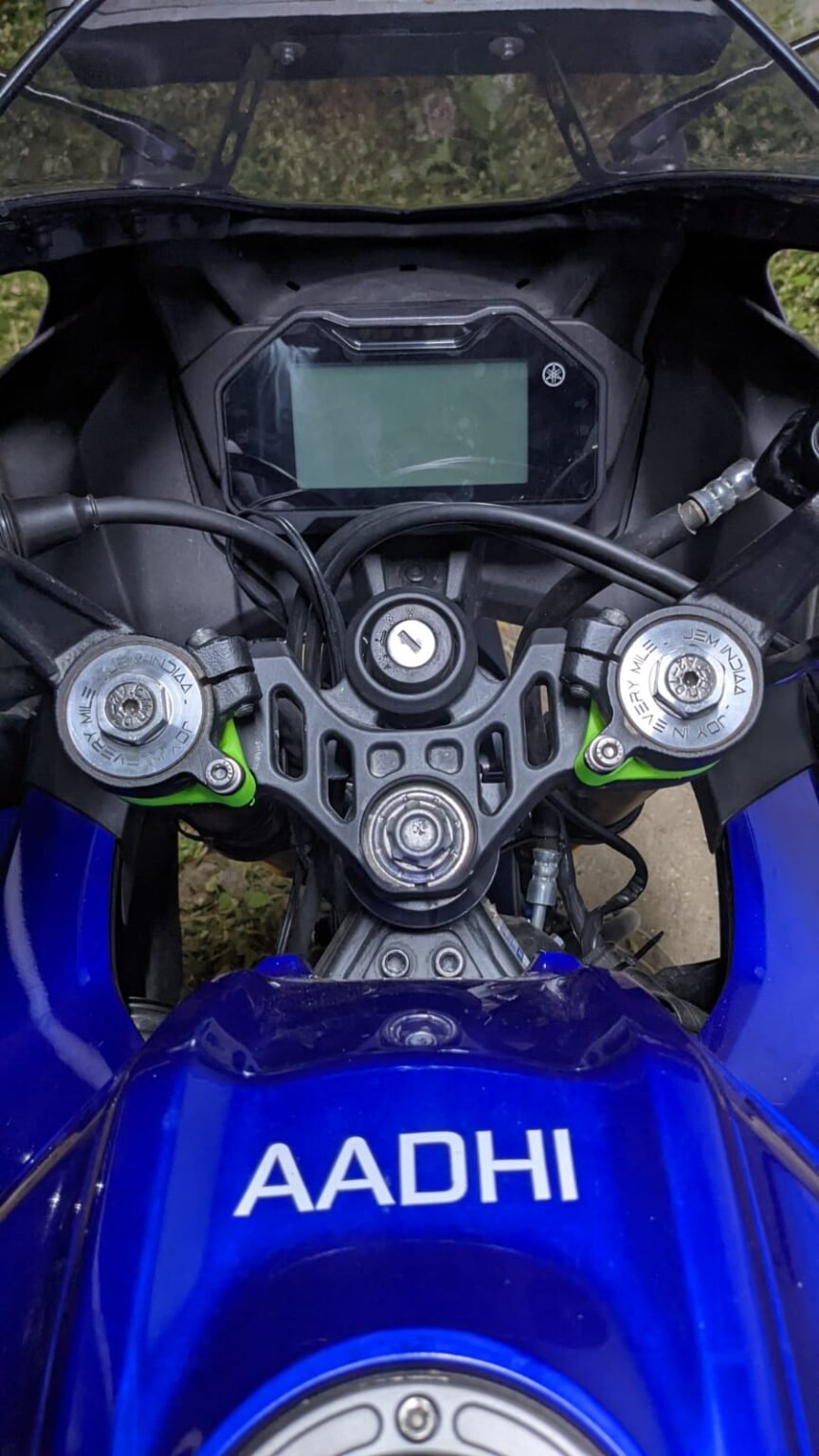 YAMAHA R15V4/M CLIP ON HANDLEBAR RISER & GPS MOUNT Quadrilateral Gear